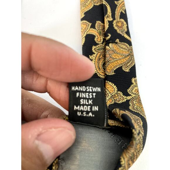 Vintage Robert Talbott Necktie Paisley 100% Silk Hand Sewn Black Gold Orange - Picture 3 of 7